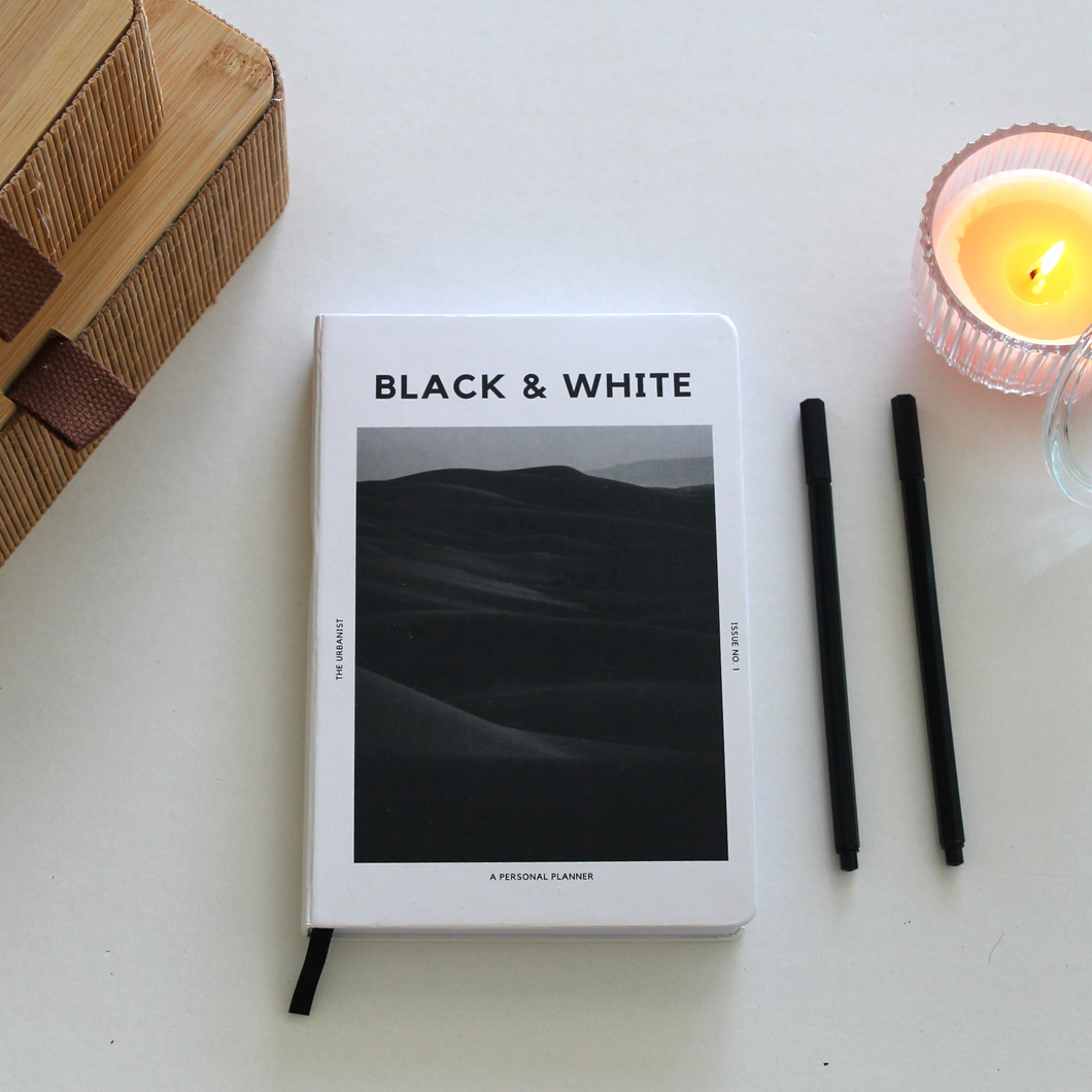 Black & White - A5 Daily Planner